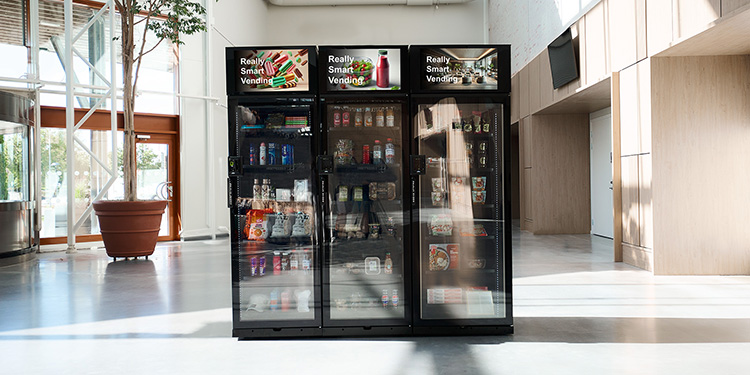 Die finnische Marke Selfly Store, die zu Stora Enso gehört, wird durch das niederländische Unternehmen Husky Intelligent Fridges übernommen. Foto: Selfly Store